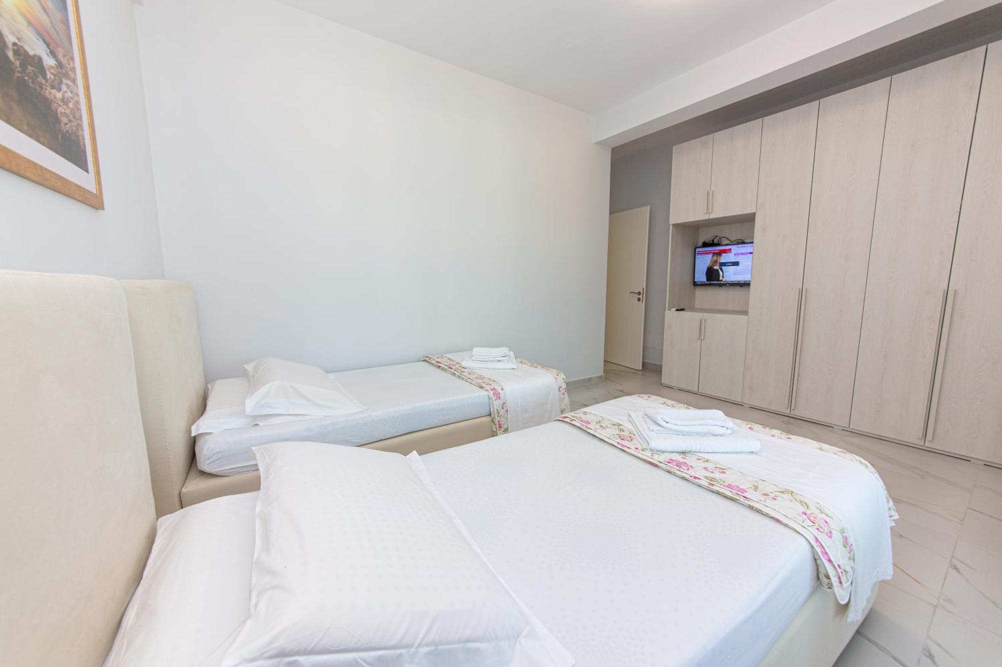 Luxury Villa 2 Vlorë Екстериор снимка
