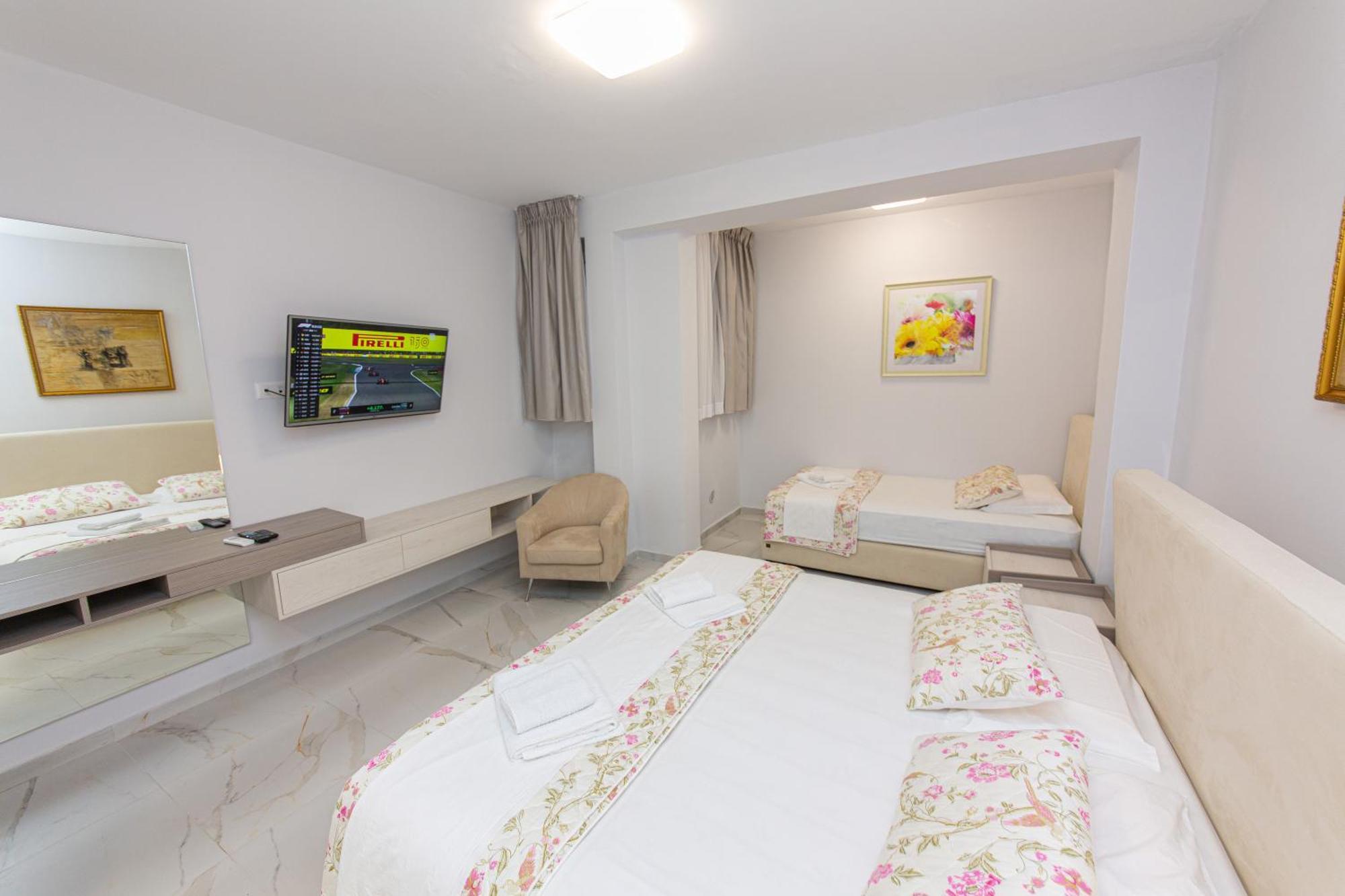 Luxury Villa 2 Vlorë Екстериор снимка