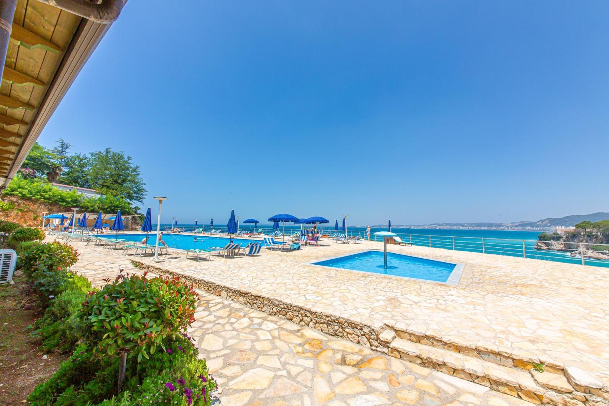 Luxury Villa 2 Vlorë Екстериор снимка
